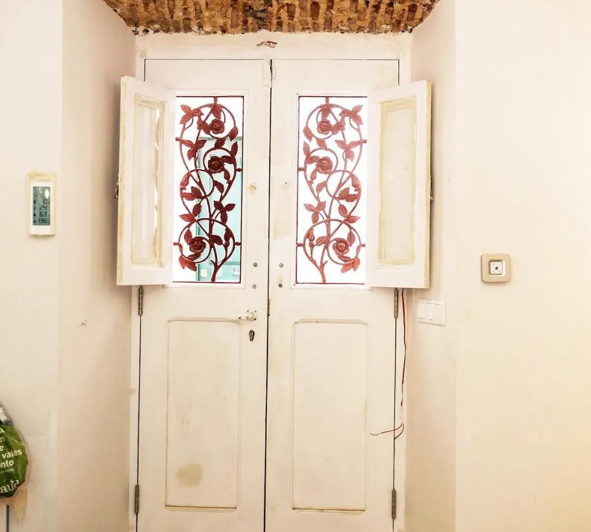 Exquisite Apartment With Patio Portuguese Soul Alfama 2P Лиссабон 0*,