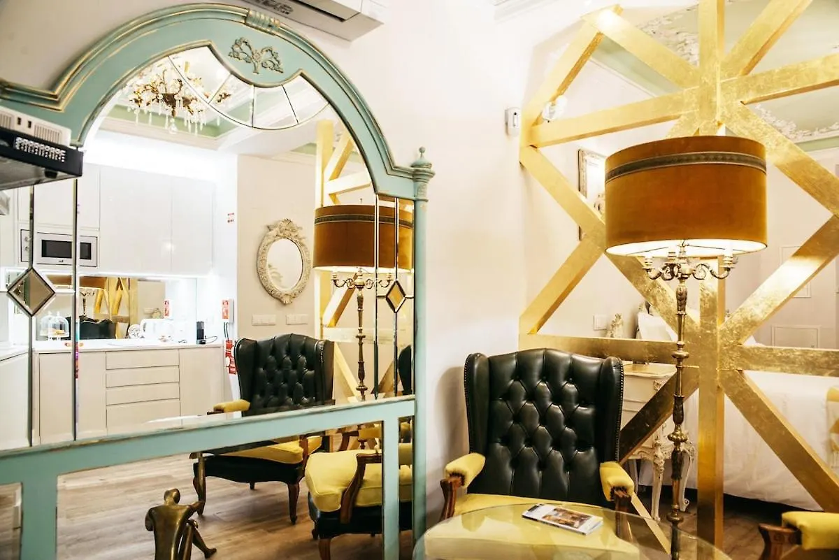Exquisite Apartment With Patio Portuguese Soul Alfama 2P Лиссабон Португалия