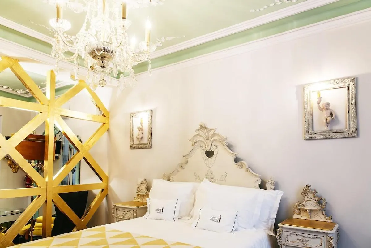 Exquisite Apartment With Patio Portuguese Soul Alfama 2P Lisboa