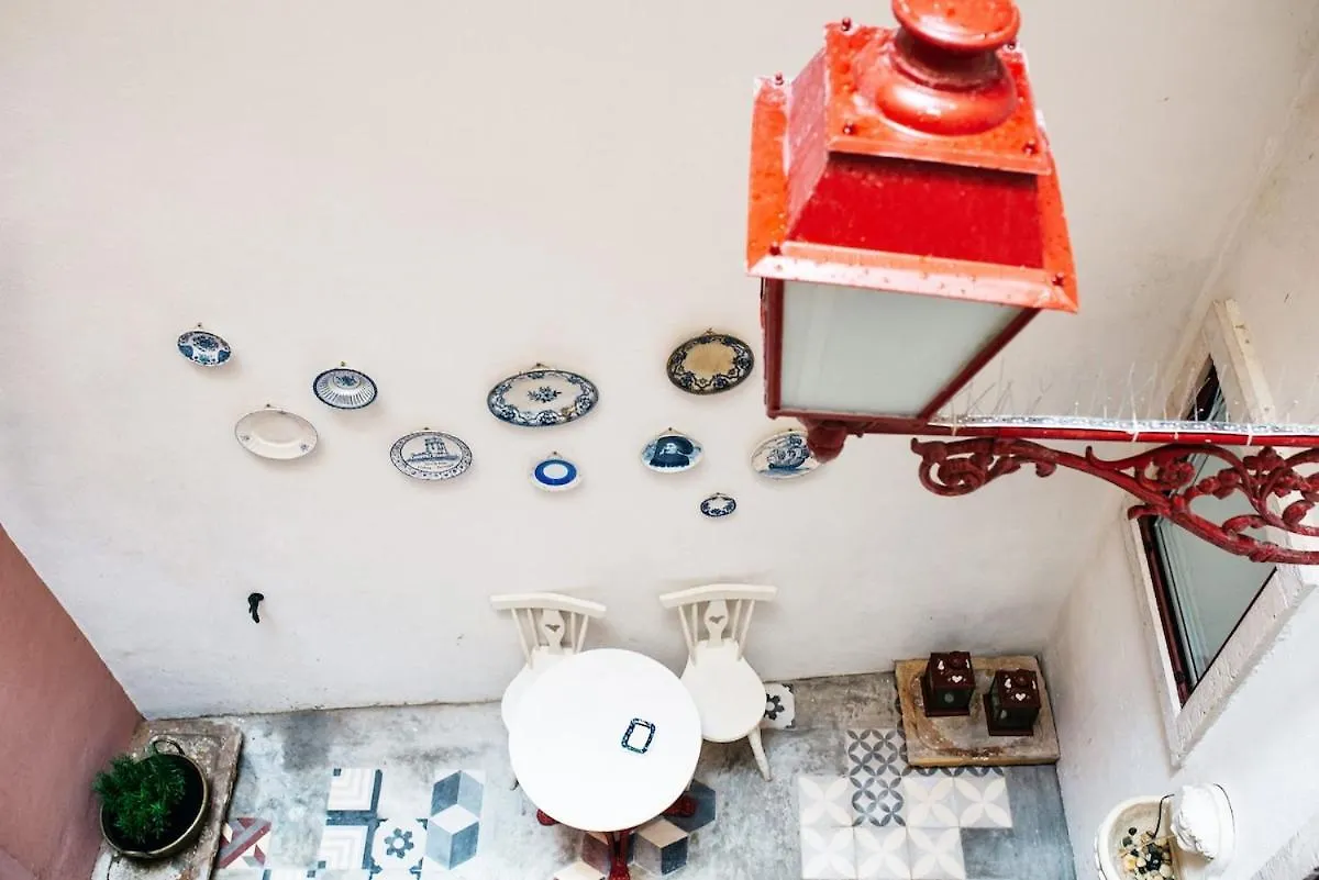 Exquisite Apartment With Patio Portuguese Soul Alfama 2P Lisboa Portugal